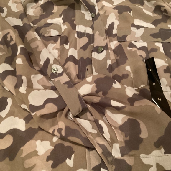 NWT Camouflage Banana Republic Shirt - Medium - Picture 6 of 6